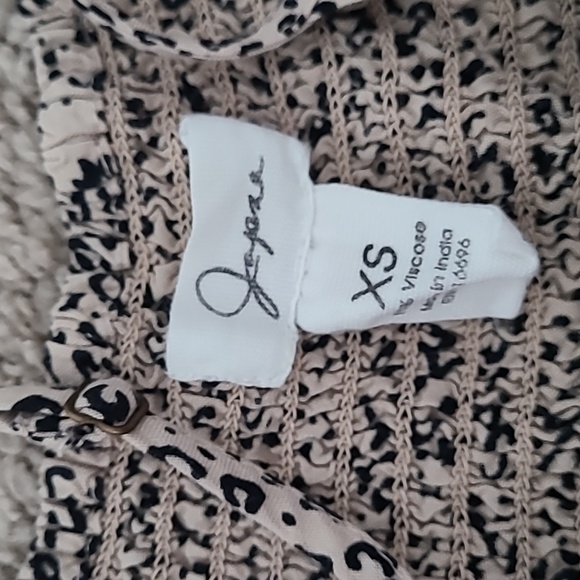 Cheeta print peplum tank - Picture 3 of 6